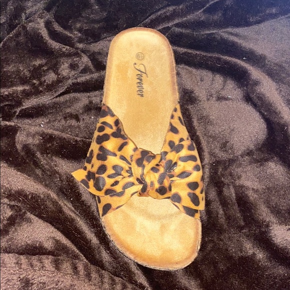 Sandals - Picture 2 of 3